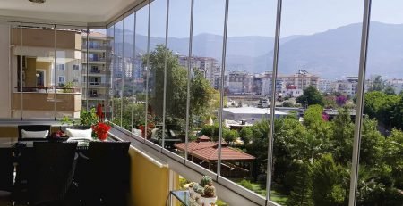 inchidere balcon cu sistem culisant si sticla securizată